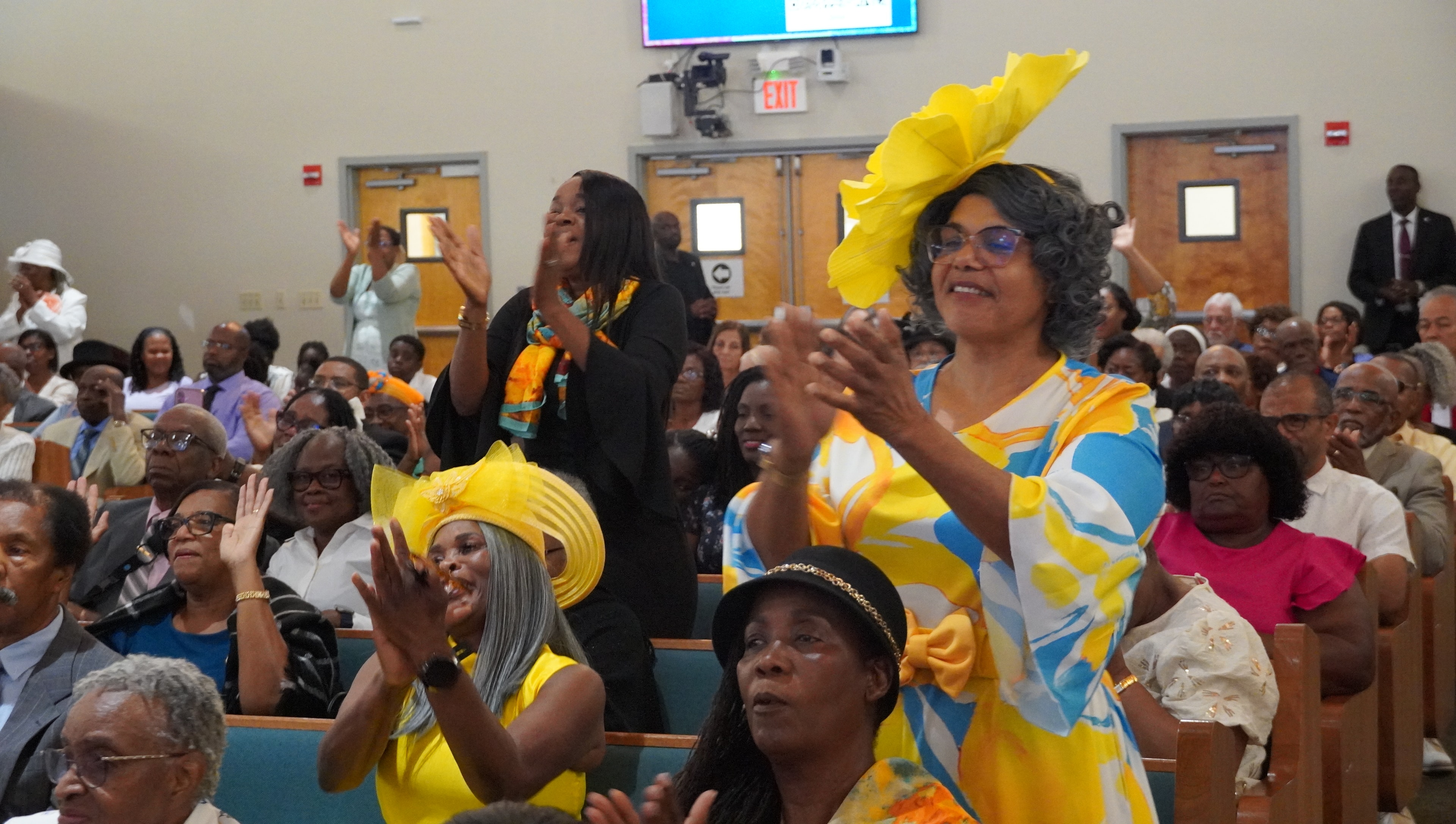 Church life photo 11