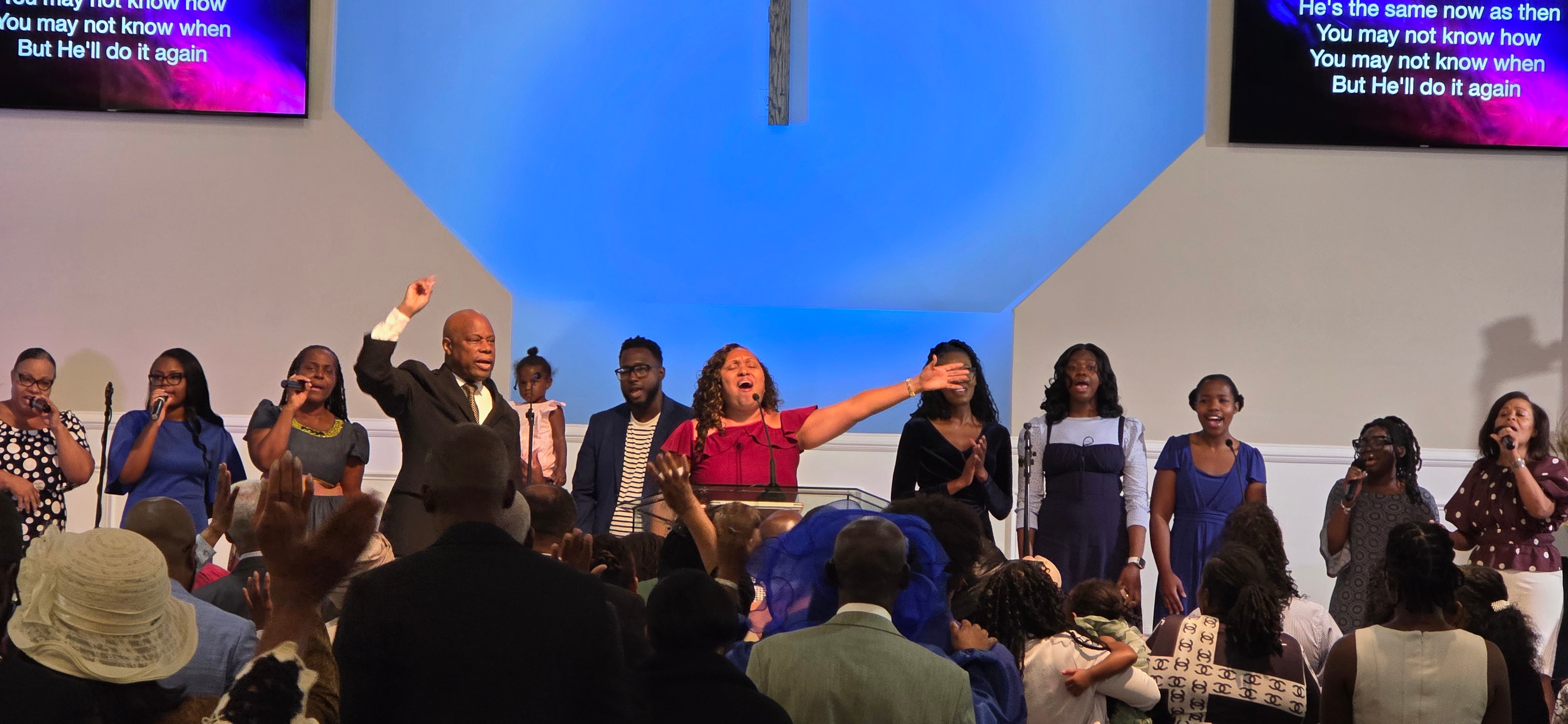 Church life photo 9